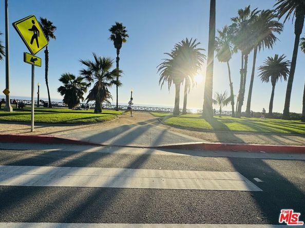 912 6th Street 8, Santa Monica CA 90403