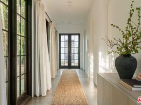 509 Santa Clara Avenue, Venice CA 90291