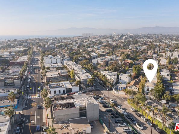 509 Santa Clara Avenue, Venice CA 90291