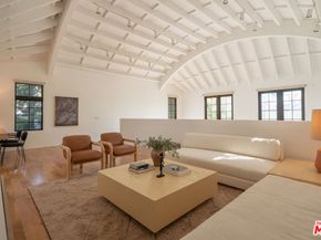 509 Santa Clara Avenue, Venice CA 90291