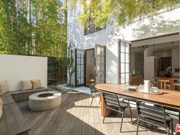 509 Santa Clara Avenue, Venice CA 90291