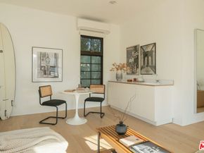 509 Santa Clara Avenue, Venice CA 90291