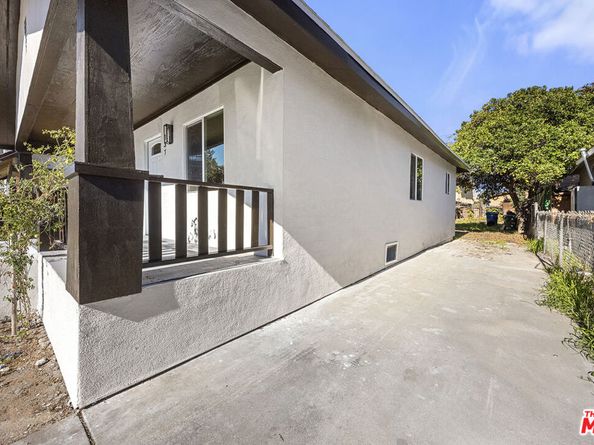 337 E 60th Street, Los Angeles CA 90003