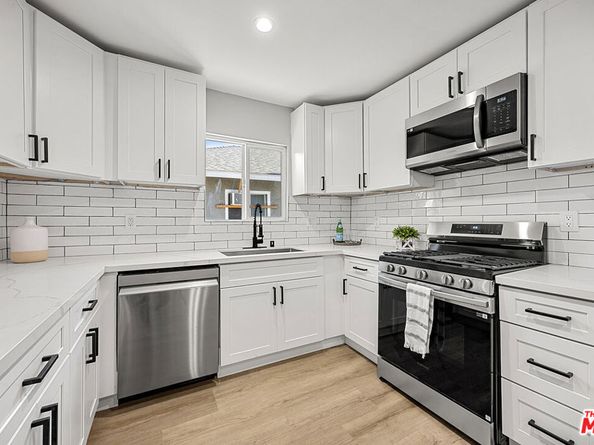 337 E 60th Street, Los Angeles CA 90003