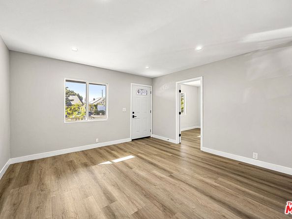 337 E 60th Street, Los Angeles CA 90003