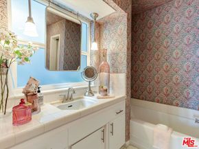 3661 Sunswept Drive, Studio City CA 91604