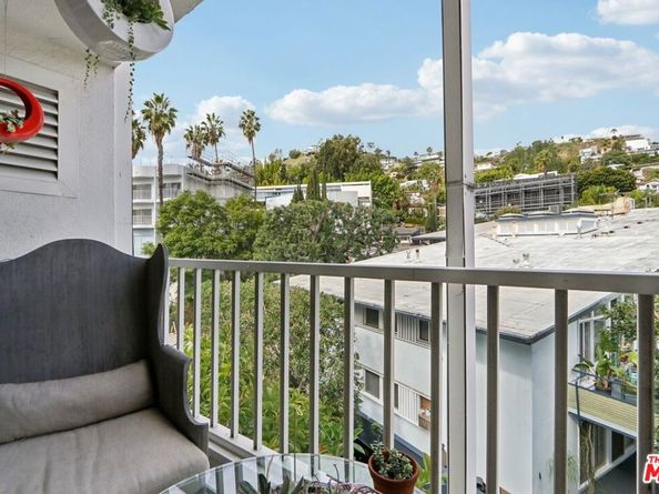 1400 N Sweetzer Avenue 406, West Hollywood CA 90069