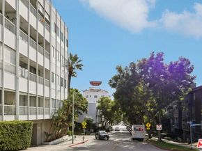1400 N Sweetzer Avenue 406, West Hollywood CA 90069