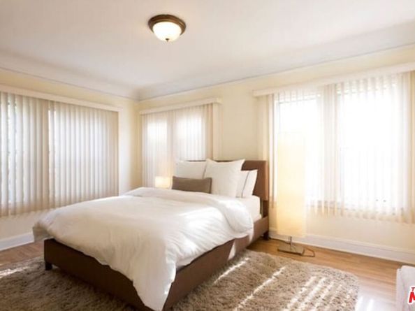 611 N BEACHWOOD Drive, Los Angeles CA 90004