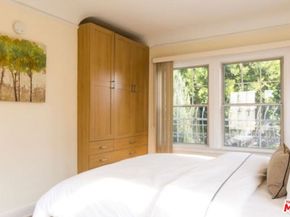 611 N BEACHWOOD Drive, Los Angeles CA 90004