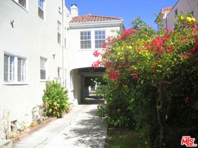 611 N BEACHWOOD Drive, Los Angeles CA 90004