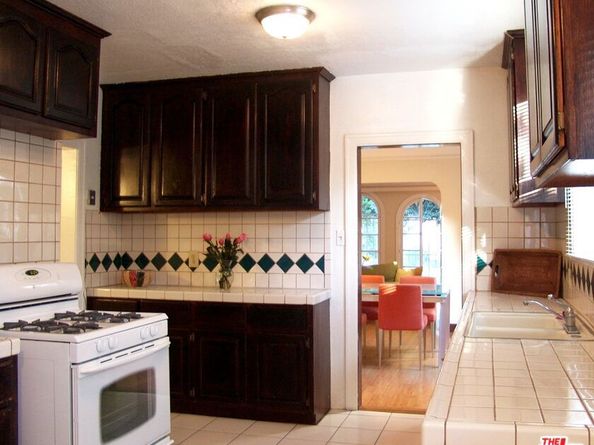 611 N BEACHWOOD Drive, Los Angeles CA 90004