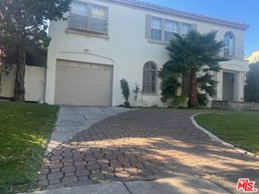 611 N BEACHWOOD Drive, Los Angeles CA 90004