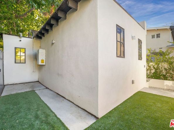 1142 Poinsettia Drive, West Hollywood CA 90046