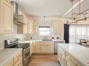 1142 Poinsettia Drive, West Hollywood CA 90046