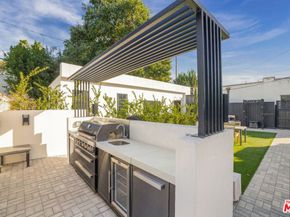 1142 Poinsettia Drive, West Hollywood CA 90046