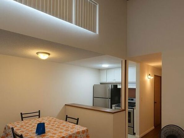 8601 International Avenue 210, Canoga Park CA 91304