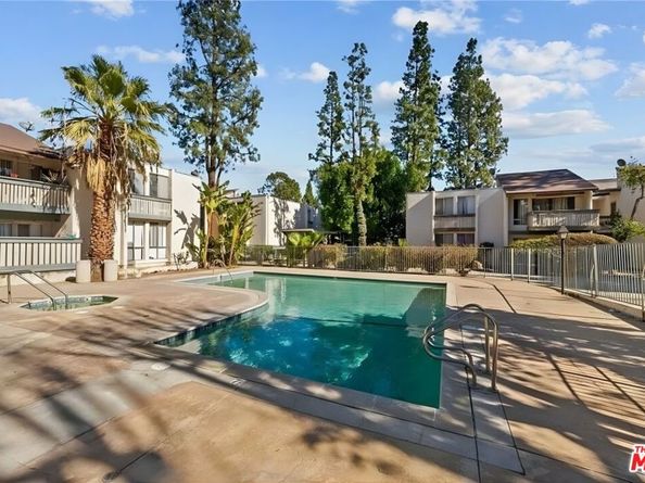 8601 International Avenue 210, Canoga Park CA 91304