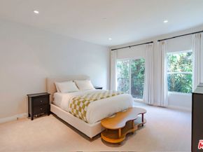 956 S Wilton Place 305, Los Angeles CA 90019