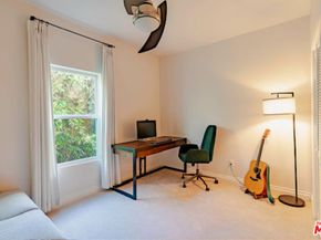 956 S Wilton Place 305, Los Angeles CA 90019