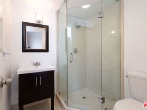 3900 Pacific Avenue, Marina Del Rey CA 90292