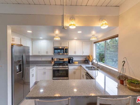 3900 Pacific Avenue, Marina Del Rey CA 90292