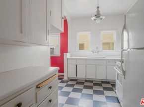 712 S Stanley Avenue, Los Angeles CA 90036