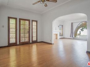 712 S Stanley Avenue, Los Angeles CA 90036