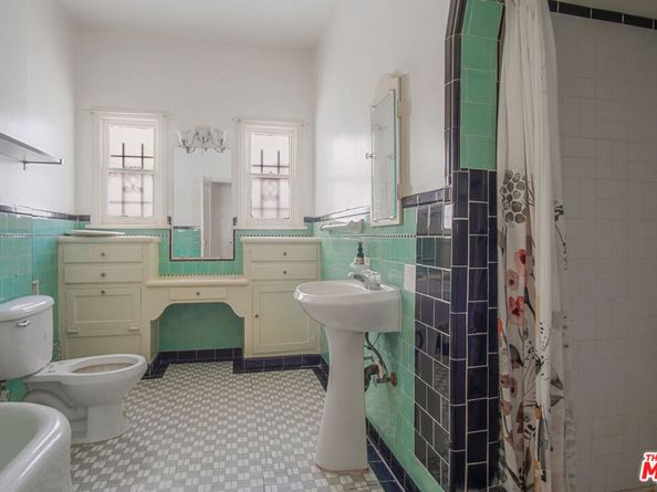 712 S Stanley Avenue, Los Angeles CA 90036