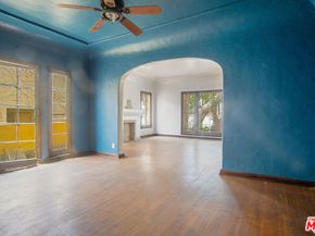 712 S Stanley Avenue, Los Angeles CA 90036