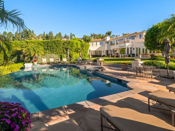 14035 Aubrey Road, Beverly Hills CA 90210