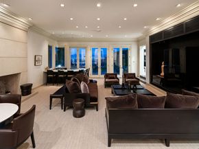 14035 Aubrey Road, Beverly Hills CA 90210