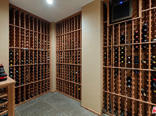 14035 Aubrey Road, Beverly Hills CA 90210