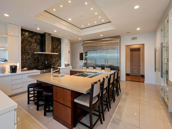 14035 Aubrey Road, Beverly Hills CA 90210