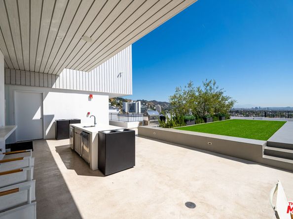 1100 Alta Loma Road 803, West Hollywood CA 90069