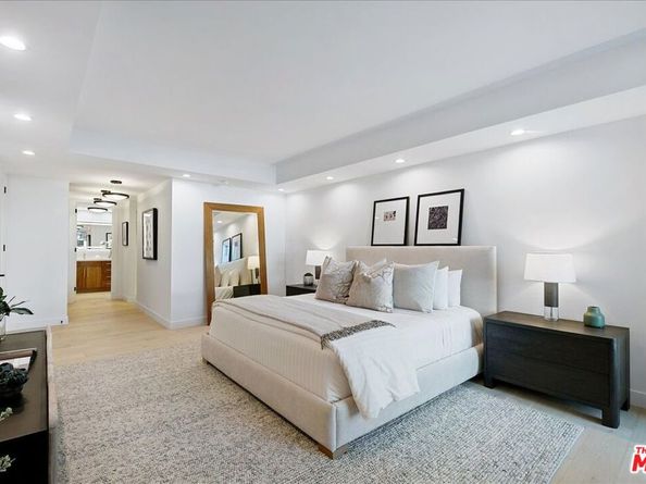 1100 Alta Loma Road 803, West Hollywood CA 90069