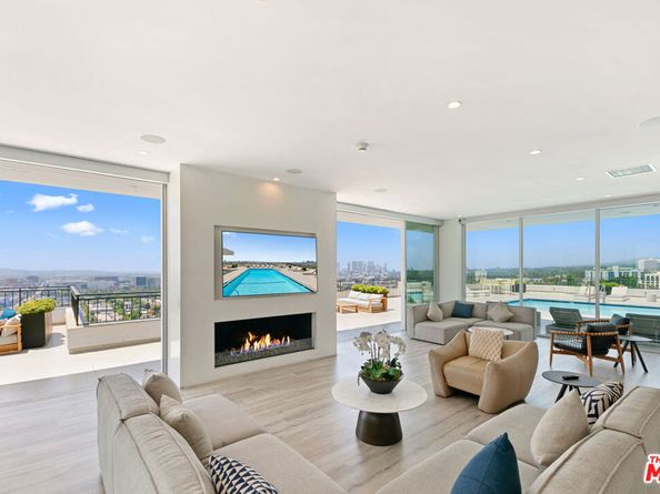 1100 Alta Loma Road 803, West Hollywood CA 90069