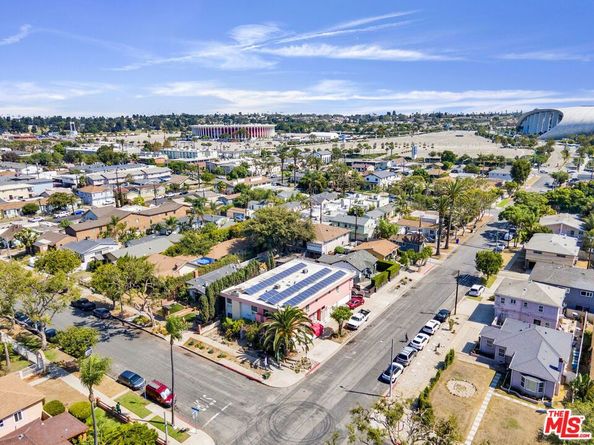 724 S Flower Street, Inglewood CA 90301