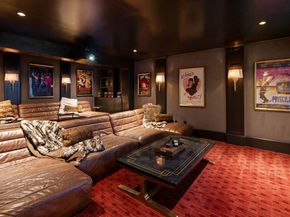 601 S Windsor Boulevard, Los Angeles CA 90005