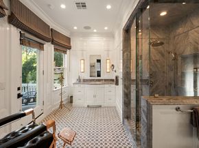 601 S Windsor Boulevard, Los Angeles CA 90005