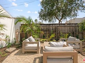 802 S Cochran Avenue, Los Angeles CA 90036