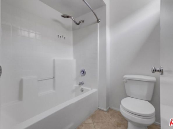 2279 Santa Ana Boulevard, Los Angeles CA 90059