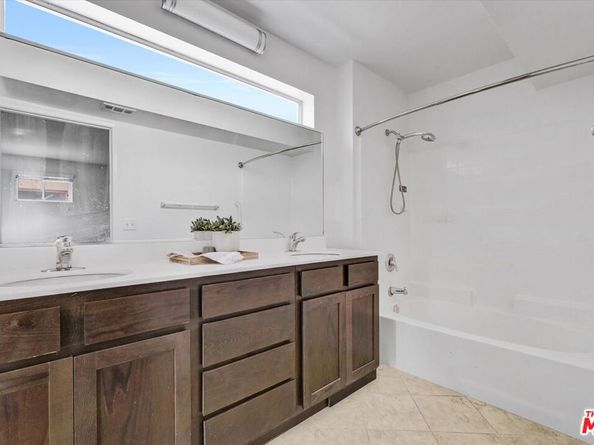 2279 Santa Ana Boulevard, Los Angeles CA 90059