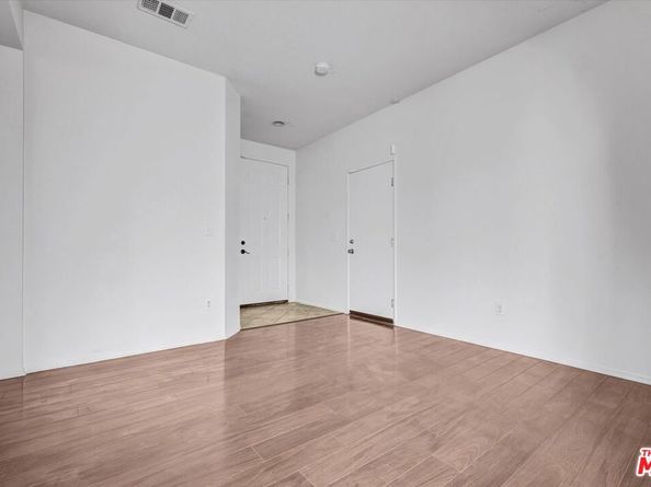 2279 Santa Ana Boulevard, Los Angeles CA 90059