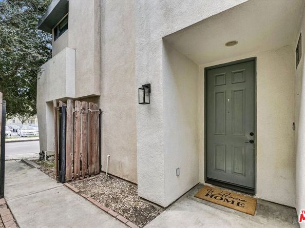 2279 Santa Ana Boulevard, Los Angeles CA 90059