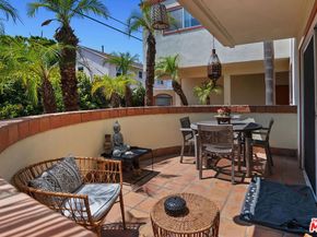 2702 11th Street 2, Santa Monica CA 90405
