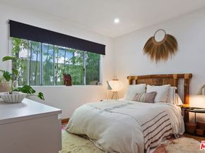 2702 11th Street 2, Santa Monica CA 90405