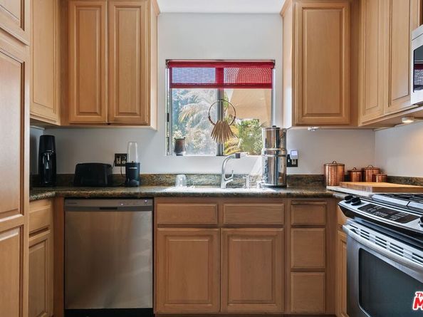 2702 11th Street 2, Santa Monica CA 90405