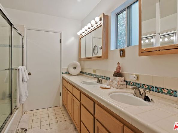 2702 11th Street 2, Santa Monica CA 90405