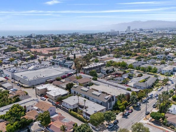 2702 11th Street 2, Santa Monica CA 90405